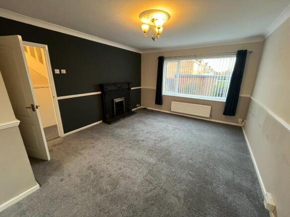 3 bed Semi-Detached to rent Image 4