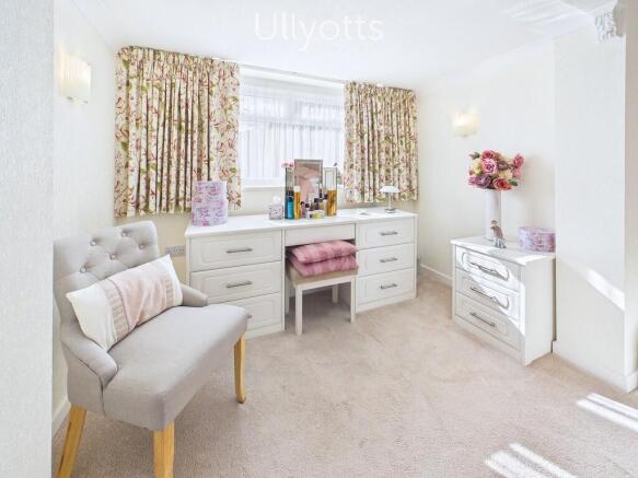 4 bed Detached Bungalow for sale Image 12