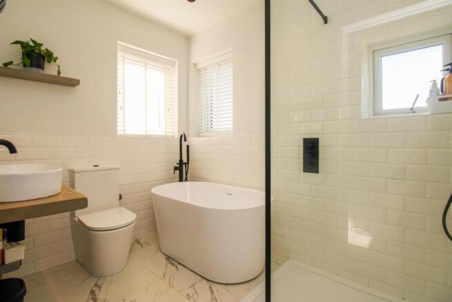 2 bed Semi-Detached for sale Image 10