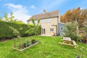 15, Highfield, Holt NR25 7LF