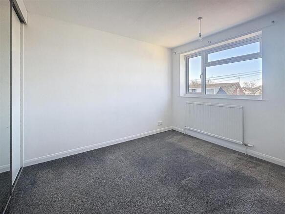 3 bed House for sale Image 10