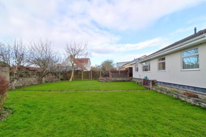 Rear garden vi.jpg