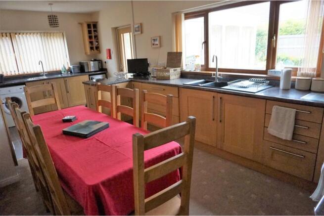 Kitchen / Diner
