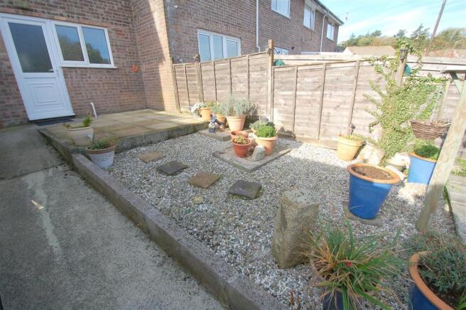 Rear Garden 2.jpg