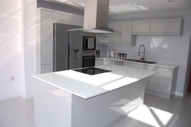 KITCHEN AREA