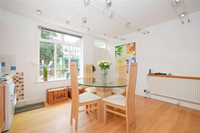 2 bed Terraced for sale Image 11