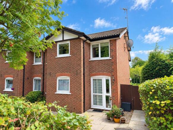 1-bed house on St. Lukes Avenue, Maidstone, £115,000