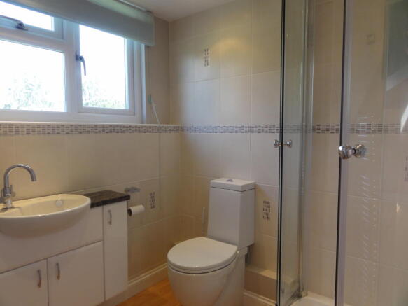 Guest ensuite