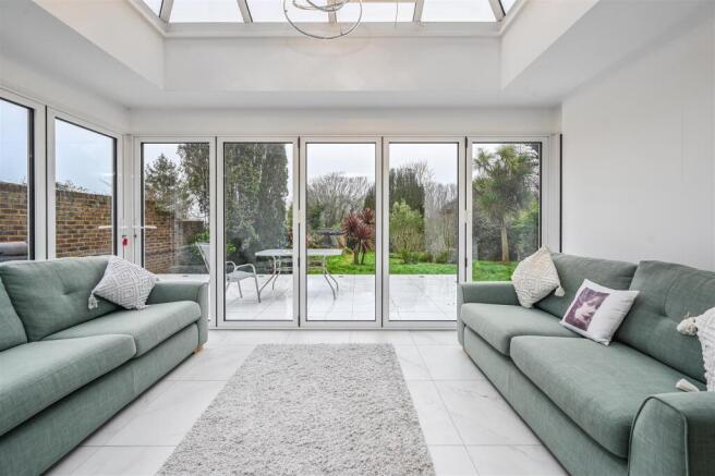 18 NEWLANDS AVENUE - TN394HA - PHOTOS (18).jpg