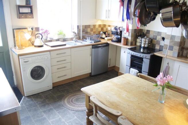 Kitchen angle 2