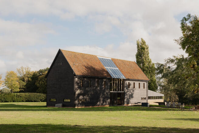 312015 - Old Barn, Chelsworth-62.jpg