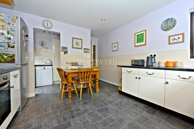 Kitchen/Breakfast...