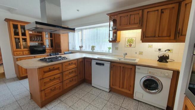 3, Cranleigh Court, Palmer Street, South Petherton, TA13 photo 4