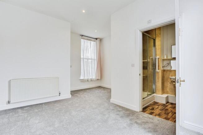 1 bed Ground Flat for sale Image 7