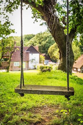 house. estate agency Dunsfold swing