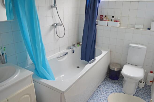 Photo 11