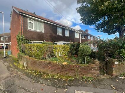 Wood End Green Road, Hayes