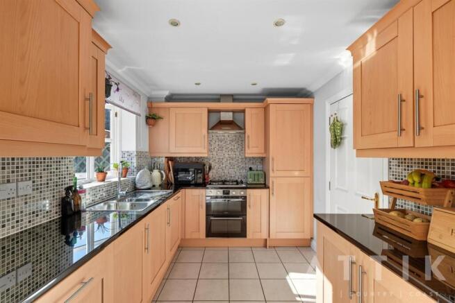 Lord Nelson Drive, New Costessey, Norwich photo 4