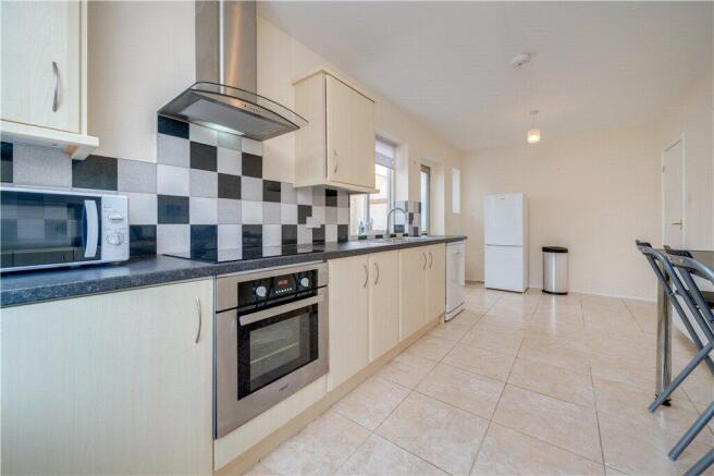 3 bed Bungalow for sale Image 4
