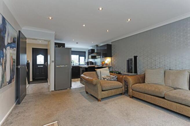 3 bed Terraced to rent Image 7