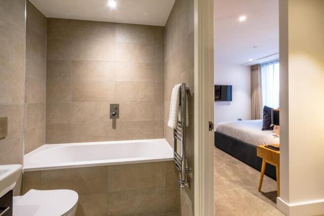 2 bed Apartment for sale Image 10