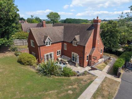 Low Road, Church Lench, WR11