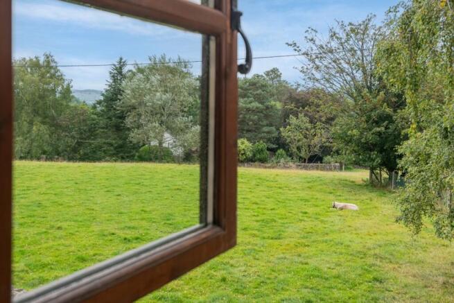 4 bed Cottage for sale Image 11