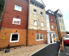 11, Marion House, Bastins Close, Park Gate, Southampton SO31 1DZ