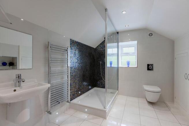 Family Shower Room
