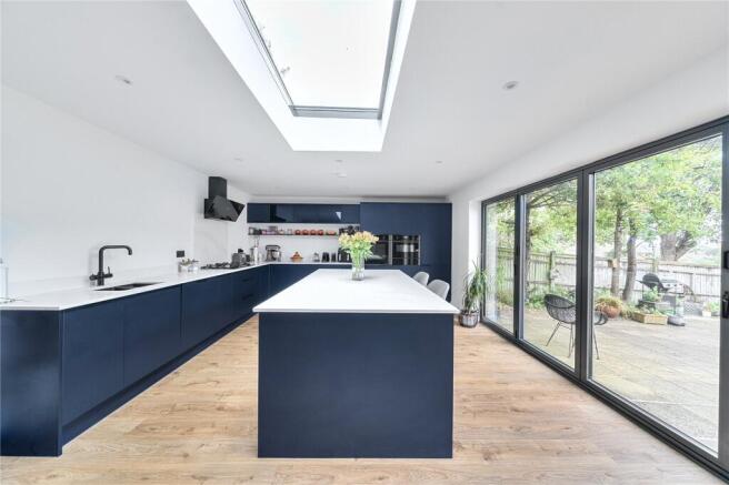 Laleham Close, Eastbourne, East Sussex, BN21 photo 5