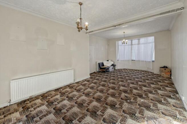 90 Ashurst Drive, Gants Hill, Ilford IG2 6SB