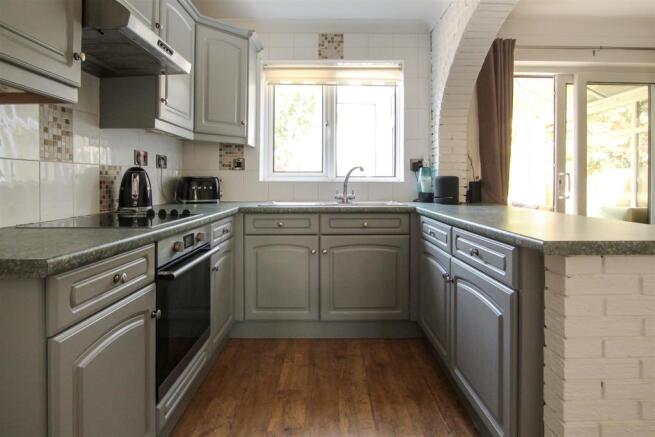 Kitchen Area.jpg