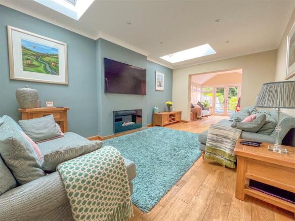 Grasmere Crescent - Image-14.jpg