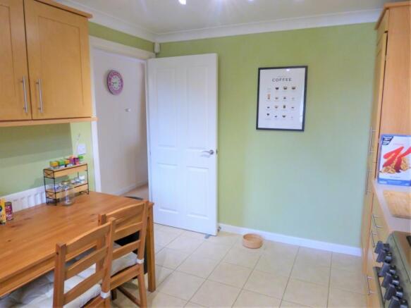 kitchen/Breakfast