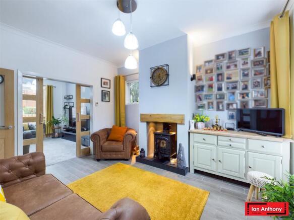 SITTING ROOM