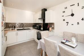 20, Colclough Close, Castleford WF10 5WJ