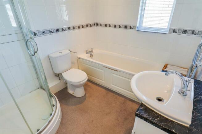 BATHROOM/W.C.