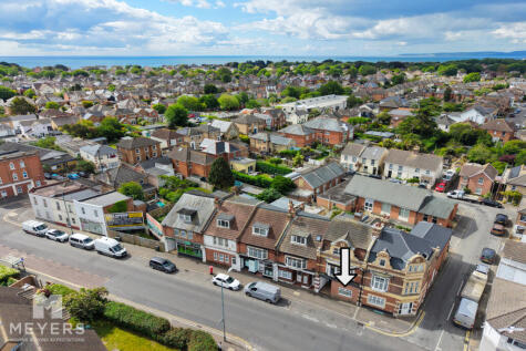 Seabourne Road, Bournemouth, BH5 2