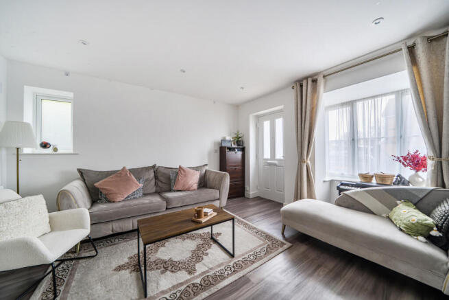 1402989-21-6985e0...