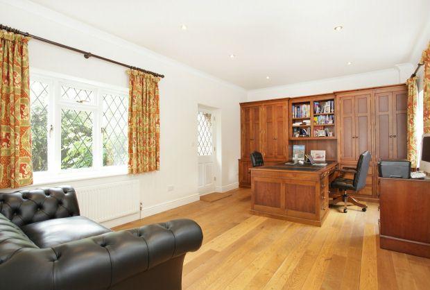 FAMILY ROOM/STUDY