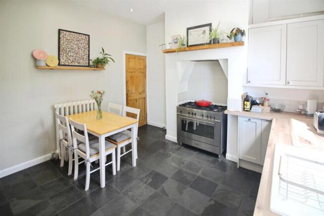 2 bed Terraced for sale Image 4