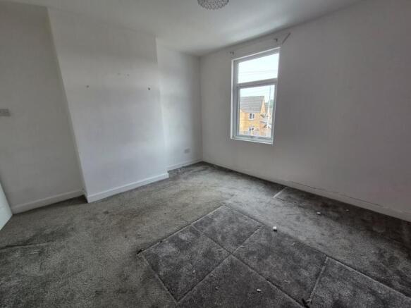 3 bed House to rent Image 7
