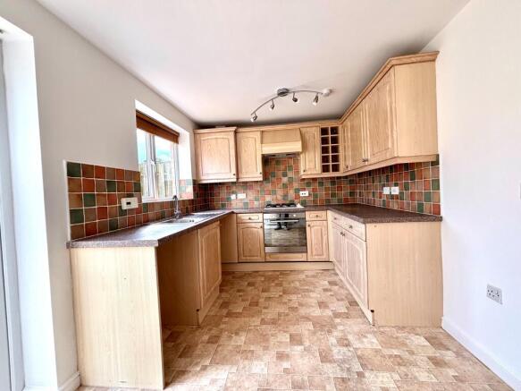 Wain Avenue, Chesterfield photo 4