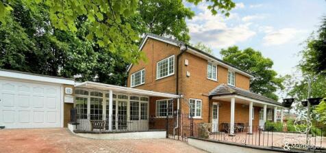 Mizzy Road, Cronkeyshaw, OL12