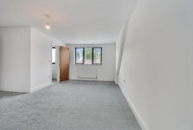 4 bed Detached Bungalow for sale Image 7