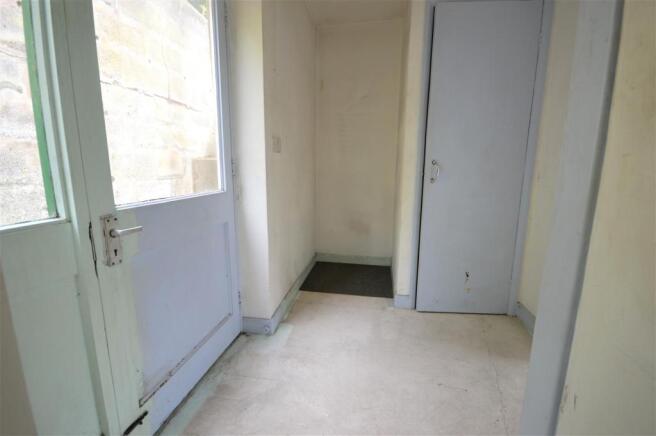 REAR LOBBY