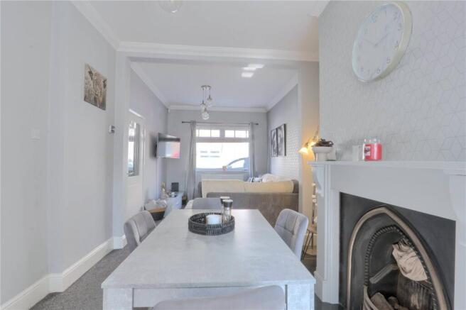 2 bed Terraced for sale Image 6