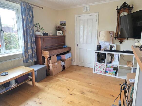 Barker Crescent, Melton Mowbray, LE13 photo 4