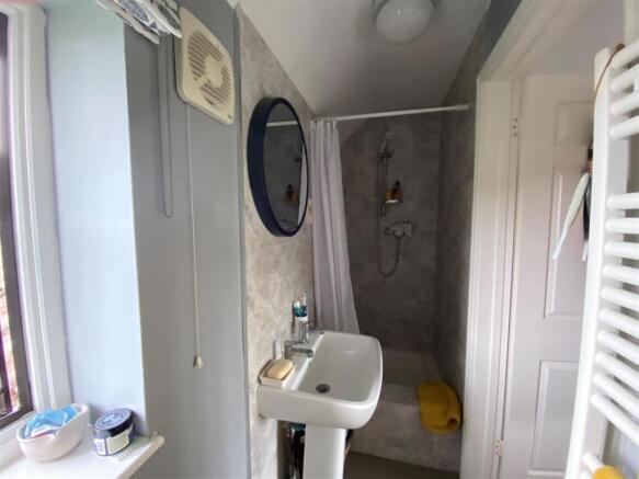 En Suite Shower Room