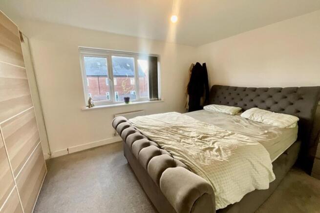 3 bed Semi-Detached for sale Image 10